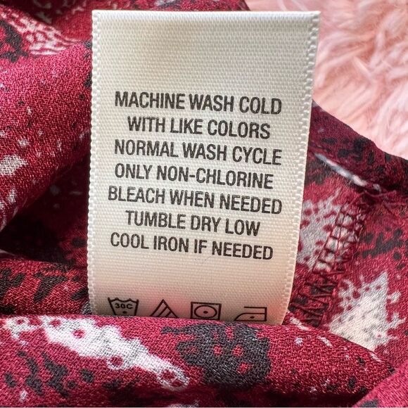 West Kei Burgundy Blouse 🌺 NWT 🌺 hi low design 🌺 sizeXS - Picture 10 of 10